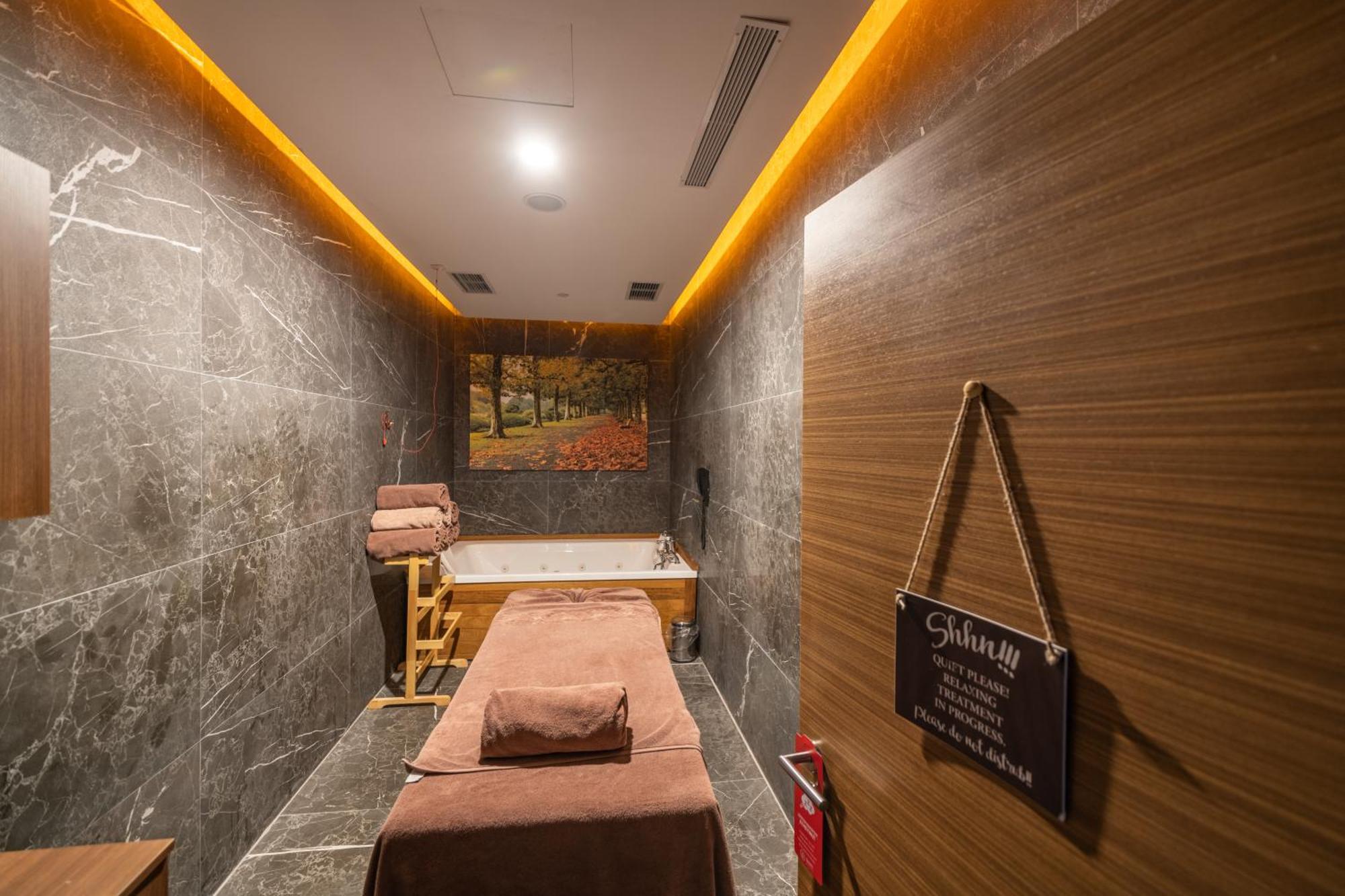 Questa Thermal&Spa Hotel Eskişehir Esterno foto